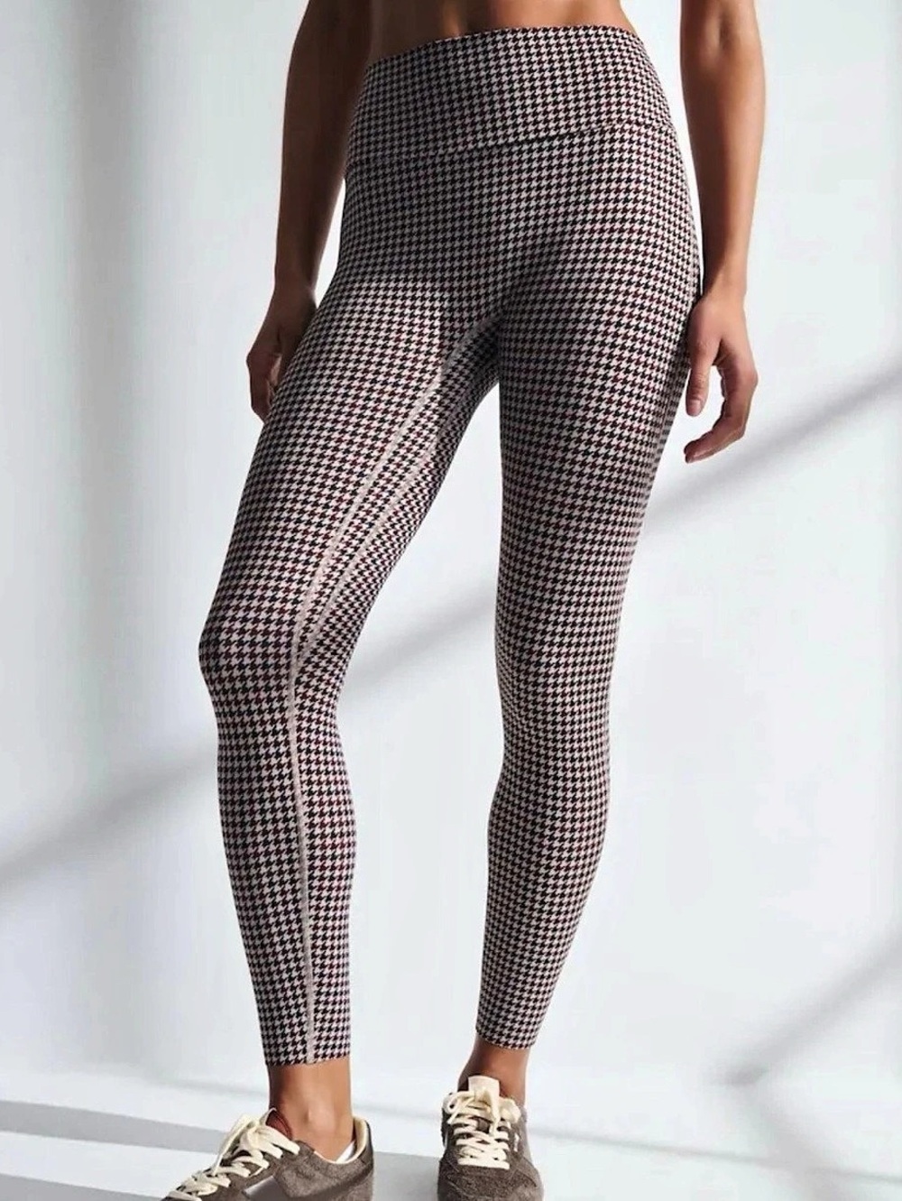 NWT YPB Houndstooth Leggings in Black and brown - M